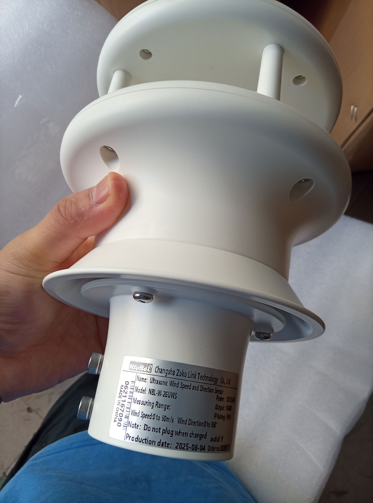 Sensor ultrasónico integrado de velocidad y dirección del viento.jpg