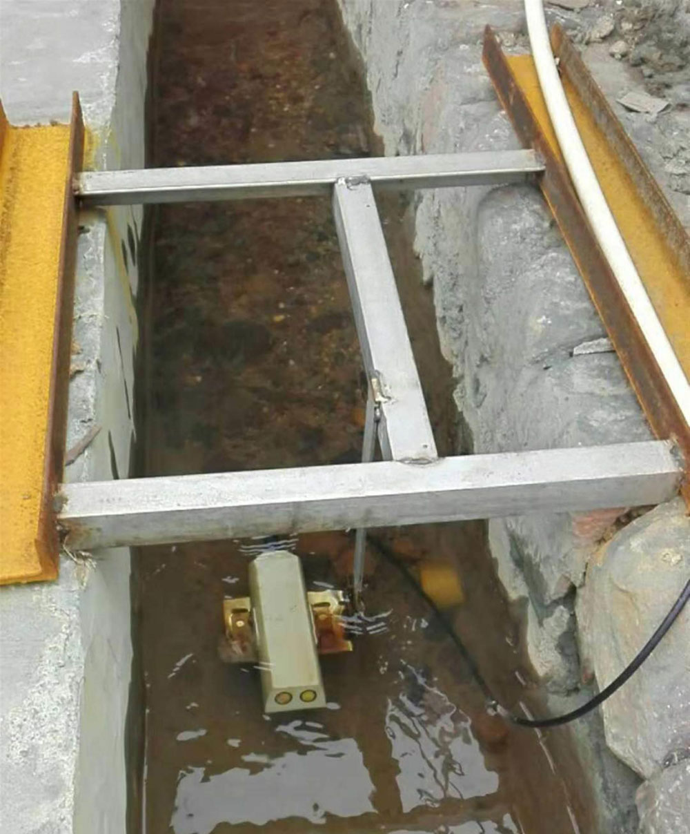 Doppler Velocity Meter.jpg Doppler Velocity Meter.jpg